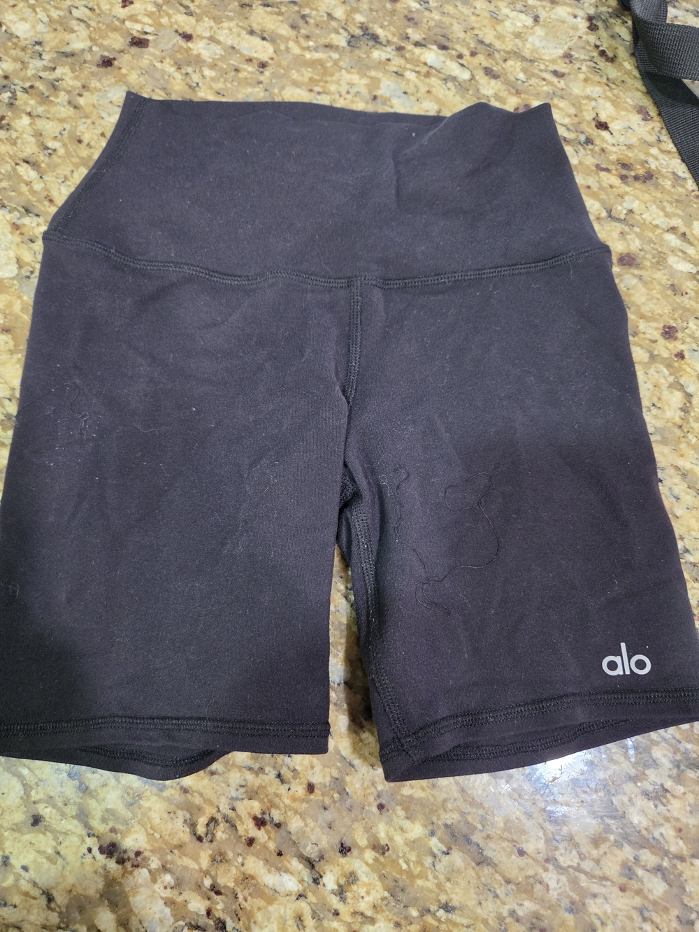 ALO Yoga Black Women’s Bike Shorts with Subtle Logo
